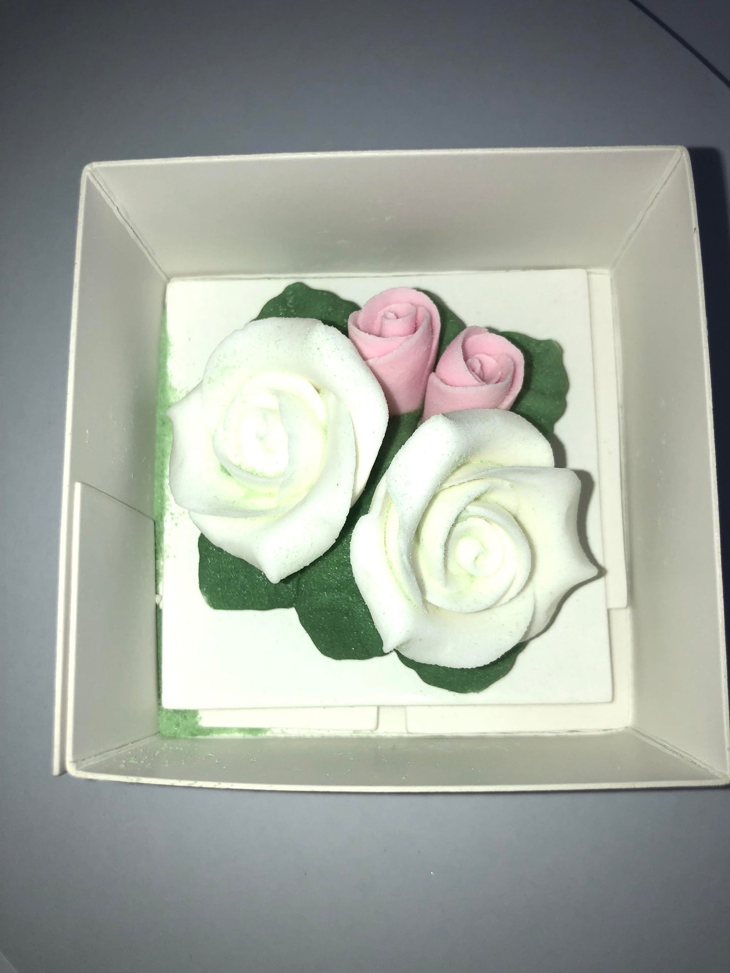 60mm Large Handmade Pink and White Sugar Roses Cake Cupcake Edible Decorations. Perfect for Wedding and Celebration Cakes. Choose your colour.